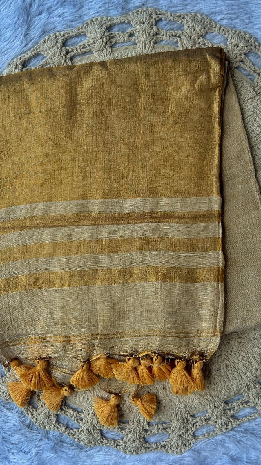 Mul tissue saree