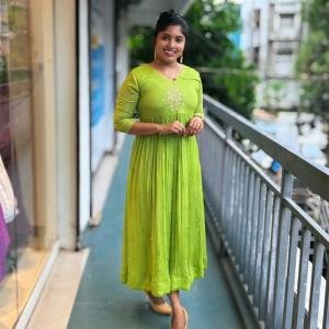 Grasshopper Green Dyable Viscose Georgette Kurti