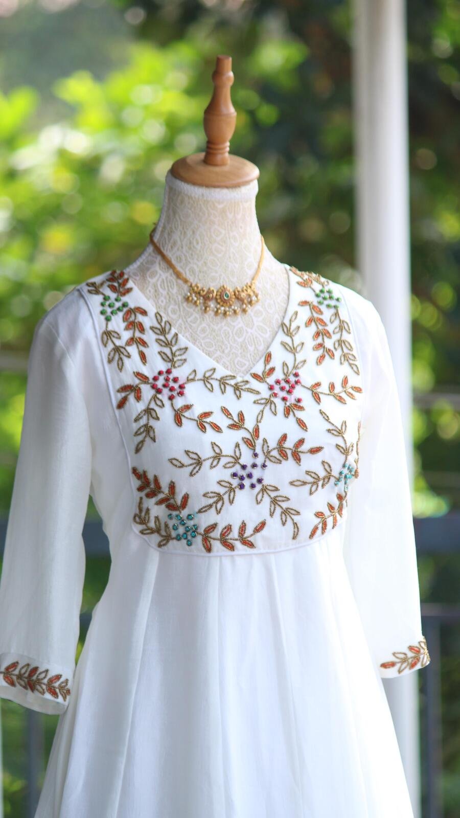 Panel cut top