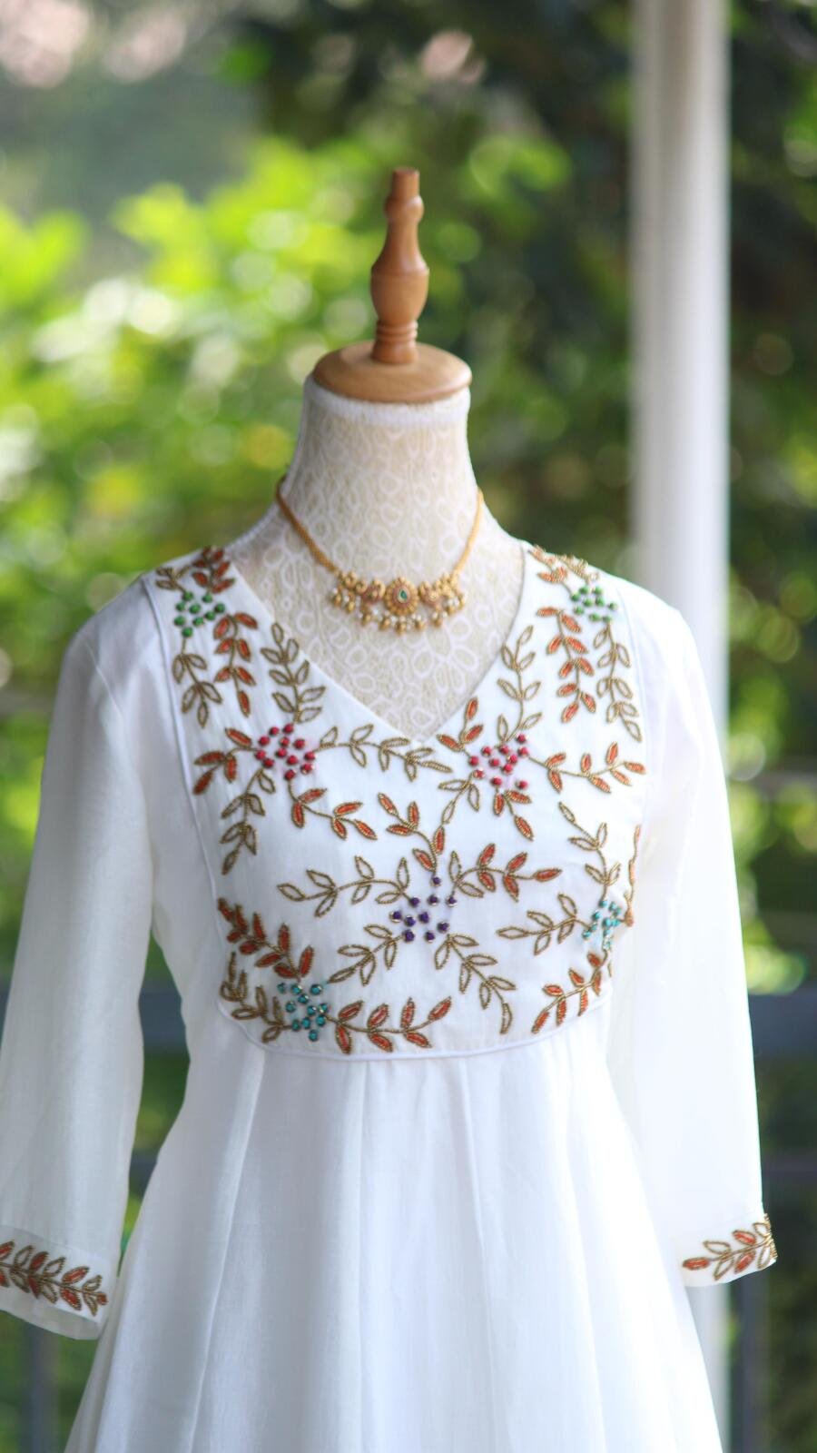 Panel cut top