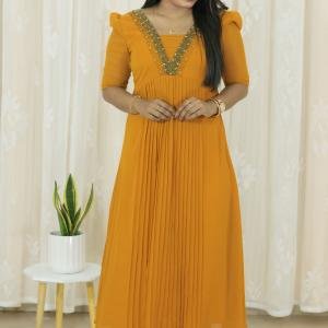 Elegant Hand-Embroidered Pleated Kurti